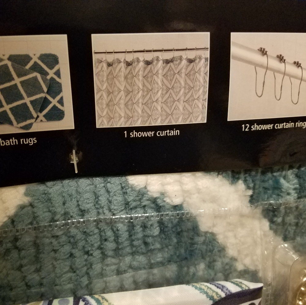 BATHROOM SET - Picture 3 of 4